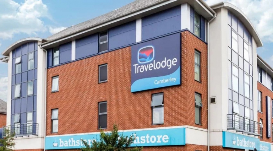 Σάλος στη Βρετανία: «Ξηλώθηκε» η CEO της Travelodge μετά τη σεξουαλική επίθεση σε πελάτισσα - Τρίζουν τα πρωτόκολλα ασφαλείας