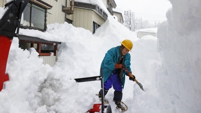 Σφοδρές χιονοπτώσεις σαρώνουν την Ιαπωνία με 13 νεκρούς και περισσότερους από 80 τραυματίες