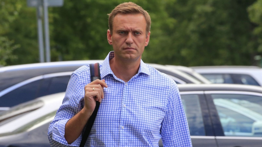 Επιστρέφει στην Ρωσία μετά την δηλητηρίαση ο πολιτικός της αντιπολίτευσης Navalny