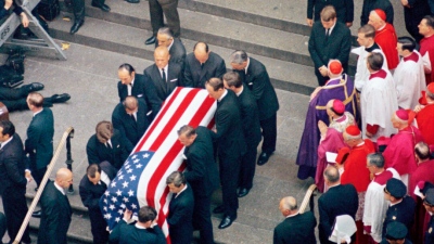 Ο Trump έδωσε στη δημοσιότητα αρχεία για τη δολοφονία του Kennedy το 1968