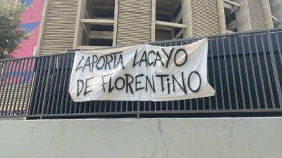 Οπαδοί της Μπαρτσελόνα κρέμασαν πανό στο Καμπ Νου: «Λαπόρτα είσαι ο “υπηρέτης” του Πέρεθ»