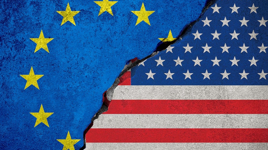 Η ΕΕ στους ρυθμούς του Trump: Υποχωρεί και αποδέχεται αμερικανικούς δασμούς 10% ως βάση για εμπορική συμφωνία