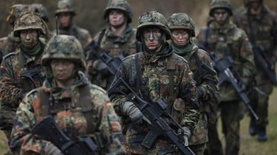 Σοκ στη Γερμανία: Επανέρχεται η υποχρεωτική στρατιωτική θητεία – Καθημερινές απώλειες 1.000 στρατιωτών σε περίπτωση πολέμου