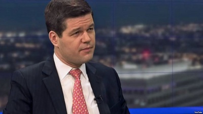 Mitchell (Υφ. ΥΠΕΞ ΗΠΑ ): Στηρίζουμε Ελλάδα και ΠΓΔΜ στις προσπάθειες για εξεύρεση λύσης στο θέμα του ονόματος