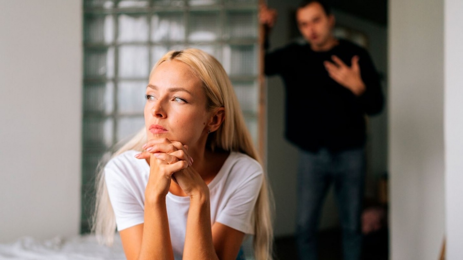 Νέα μελέτη φέρνει ανατροπή - Τα ζευγάρια που γνωρίζονται διαδικτυακά έχουν λιγότερο έντονα συναισθήματα το ένα για το άλλο