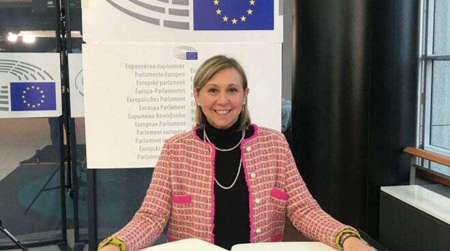 ΕΕ: Ιταλίδα ευρωβουλευτής της άκρας δεξιάς και βοηθοί της ερευνώνται για απάτη