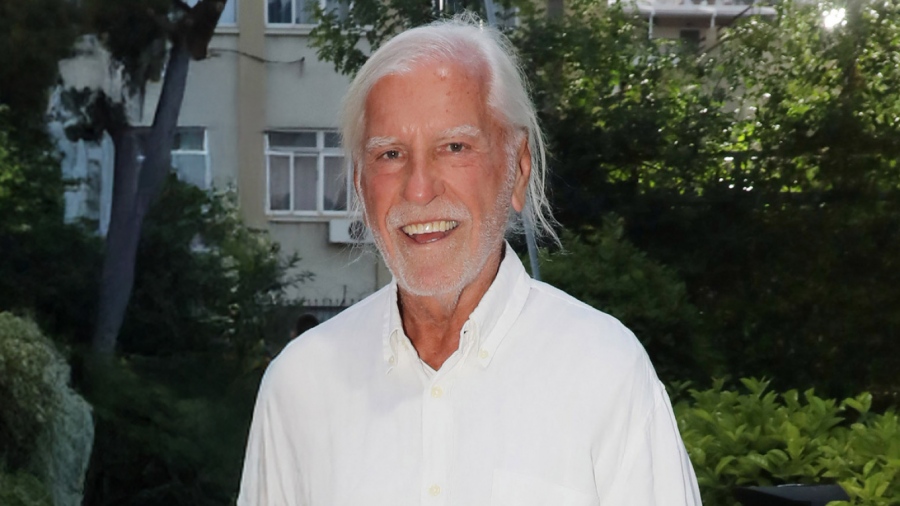 Πέθανε ο Λάκης Ραπτάκης - Θλίψη για τον θρύλο της νυχτερινής διασκέδασης