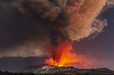 Εξερράγη το ηφαίστειο Αίτνα στη Σικελία - Αναστολή πτήσεων στην Κατάνια