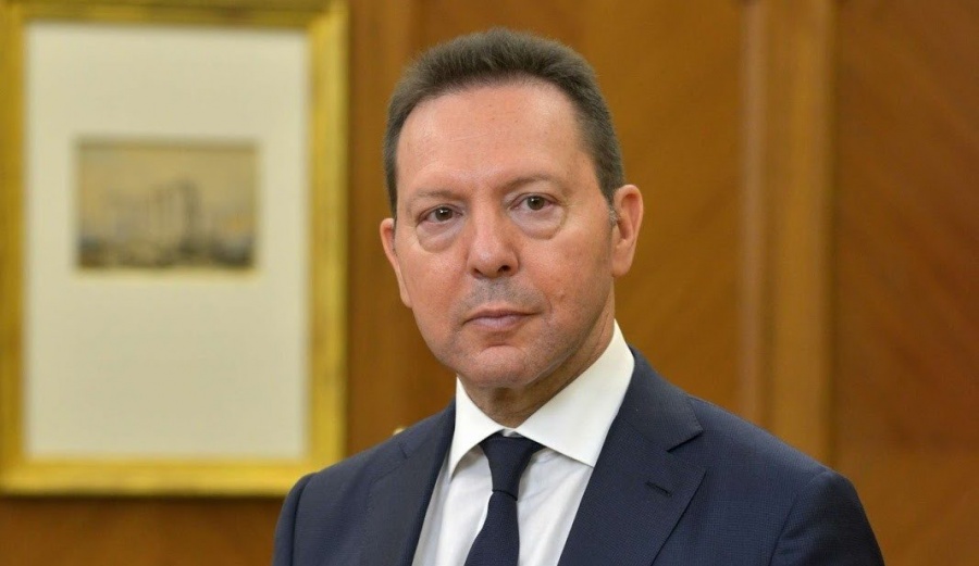 Ο Στουρνάρας αντί να ζητήσει συγνώμη για τις αναρίθμητες εμμονικές γκάφες, συνεχίζει να σαμποτάρει την εθνική οικονομία