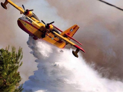Απίστευτο... χωρίς Canadair η πύρινη μάχη στην Πάρνηθα - Κραυγή από κατοίκους
