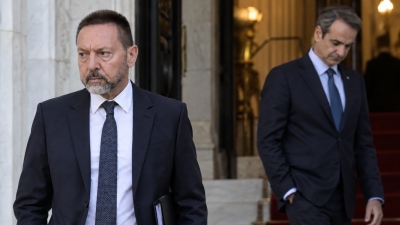 Από «λιβανιστήρι» σκληρός… αντάρτης: Άγρια ρήξη Στουρνάρα με Μαξίμου – Τι συμβαίνει με τον διοικητή της ΤτΕ;