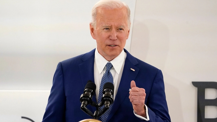 Biden: «Πραγματική απειλή», μια ρωσική επίθεση με χημικά όπλα στην Ουκρανία