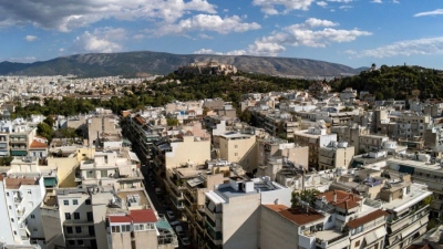 Έρευνα: Στην συγκατοίκηση καταφεύγουν οι Έλληνες για να αντιμετωπίσουν το δυσβάσταχτο κόστος στέγασης