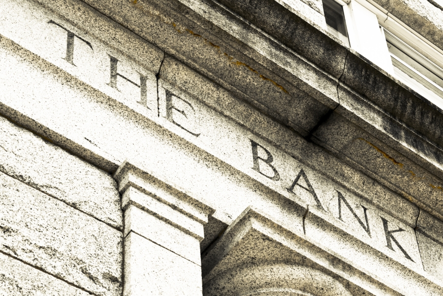 Η ριζοσπαστική δικαστική απόφαση που αλλάζει τα δεδομένα σχετικά με την εγγύηση σε τραπεζικές συμβάσεις