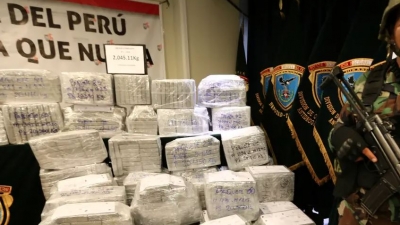 Από Περού... Ολλανδία: Κατασχέθηκε φορτίο 2,2 τόνων κοκαΐνης κρυμμένης σε... σπαράγγια