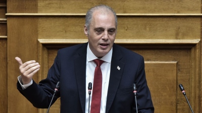 Βελόπουλος κατά Μητσοτάκη: Η Ελλάδα έχει πάρει τον εθνικό και οικονομικό κατήφορο
