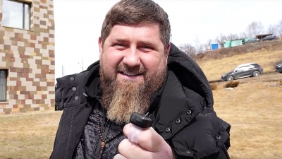 Ομιλία - έκπληξη από Kadyrov: «Τσετσένοι, μην αφήνετε γενειάδα από... μόδα»