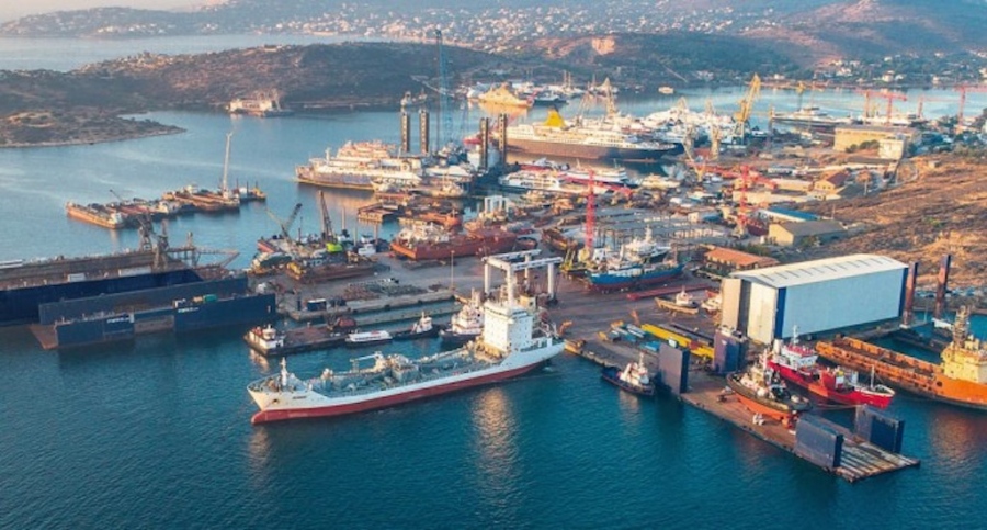 Εργατικό δυστύχημα με ένα νεκρό και ένα τραυματία στα Ναυπηγεία Σαλαμίνας