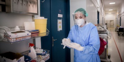 Κορωνοϊός- Ελλάδα: 262 νέα κρούσματα - Στα 6.177 συνολικά