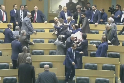 Ιορδανία: Μπουνιές μεταξύ... βουλευτών σε συνεδρίαση για την ισότητα ανδρών και γυναικών