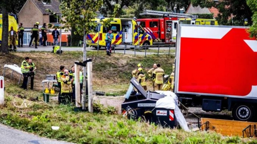 Ολλανδία: Στους έξι οι νεκροί και επτά οι τραυματίες από το δυστύχημα με το φορτηγό κοντά στο Ρότερνταμ