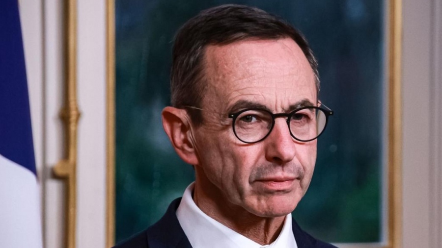 Σε προεκλογική τροχιά η Γαλλία – Οι Ρεπουμπλικάνοι εξέλεξαν τον Retailleau ως υποψήφιο για την προεδρία