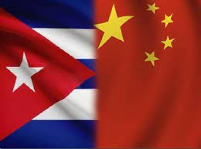Κίνα – Άνοιγμα στη Λατινική Αμερική: Συμφωνία με την Κούβα για αναδιάρθρωση του χρέους της