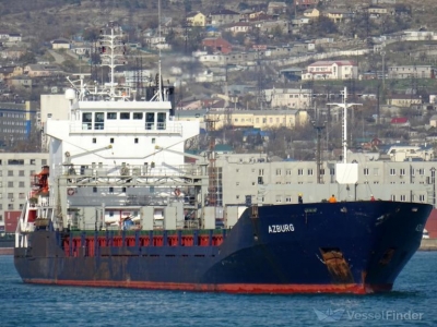 Ουκρανία: Στις φλόγες τουρκικό πλοίο με 12 Ουκρανούς πολίτες στη Μαριούπολη
