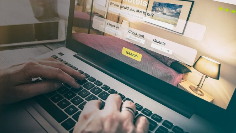 Τι αλλάζει στα κριτήρια της ΕΕ για τις διαδικτυακές ταξιδιωτικές εταιρείες