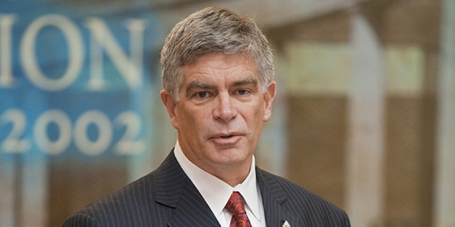 Harker (Fed): Κατάλληλη άλλη μία αύξηση των επιτοκίων το 2019