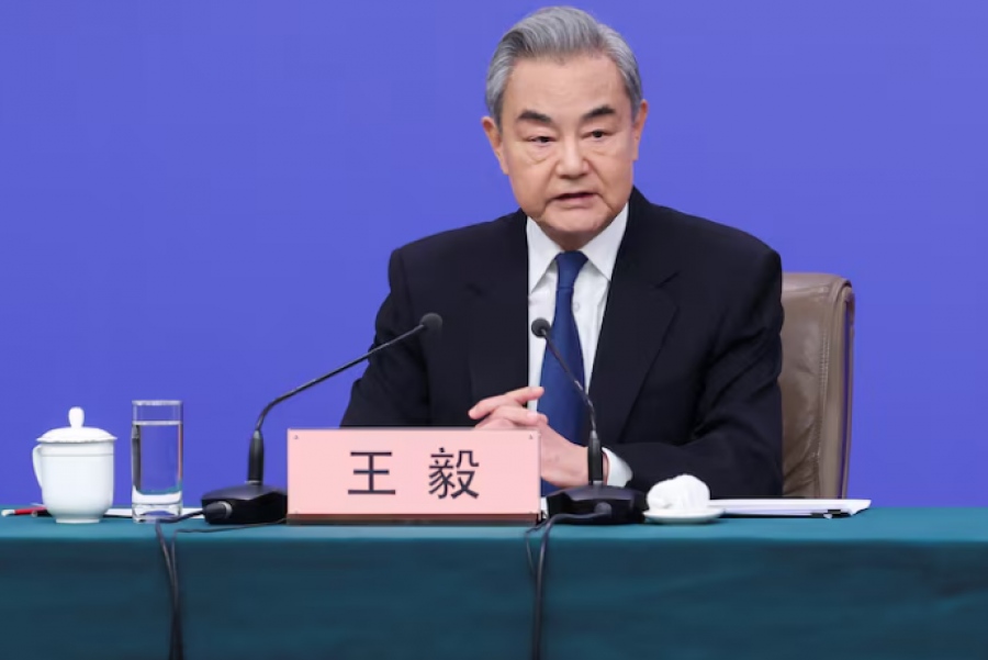 Επίδειξη ισχύος - H  Κίνα δηλώνει έτοιμη να συνεργαστεί με Ρωσία για  την επίλυση της κρίσης στο Στενό του Hormuz