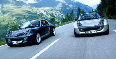 Η Smart εξετάζει την αναβίωση του Roadster