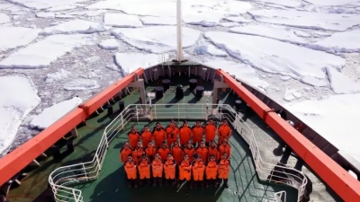 Ανεβαίνει το θερμόμετρο στην Αρκτική - Στόλος κινεζικών παγοθραυστικών πλησιάζει την Αλάσκα - Συναγερμός στην ακτοφυλακή των ΗΠΑ