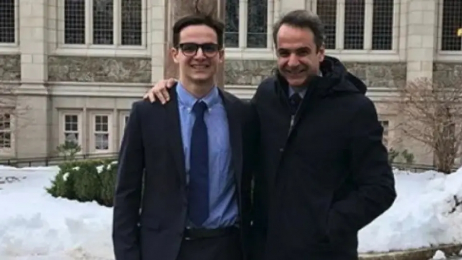 Νόσησε με κορωνοϊό ο γιος του Μητσοτάκη, Κωνσταντίνος - Ψεύδη του ΣΥΡΙΖΑ ότι πήγε εκδρομή, λέει η ΝΔ