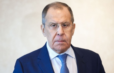 Ο Lavrov ξεκαθαρίζει: O Putin μπορεί να συναντηθεί με τον Zelensky αλλά είναι παράνομος πρόεδρος της Ουκρανίας