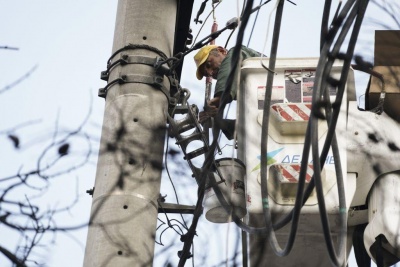 Μανιάτης (πρόεδρος τεχνικών ΔΕΗ): Παλεύουμε για να αποκατασταθεί η ηλεκτροδότηση σε όλη τη Χαλκιδική έως το βράδυ