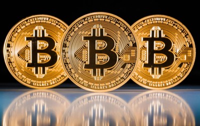 Τέλος στο ξέφρενο ράλι του bitcoin το 2021 - Η απόδειξη μέσα από 2 γραφήματα