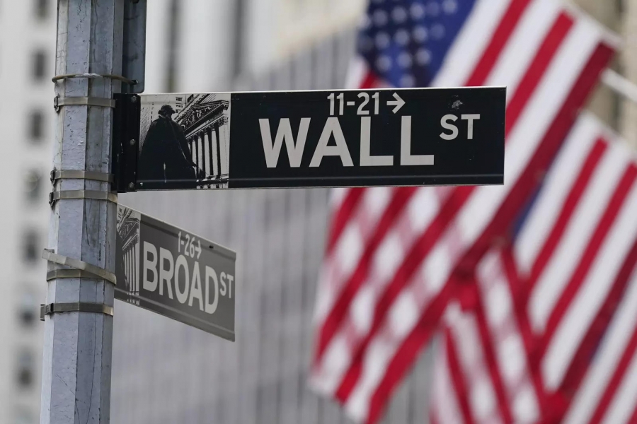 Μάχη γοήτρου μεταξύ JP Morgan και Morgan Stanley – Θα έχει διάρκεια το ράλι ανόδου στη Wall Street ή είναι μπλόφα;