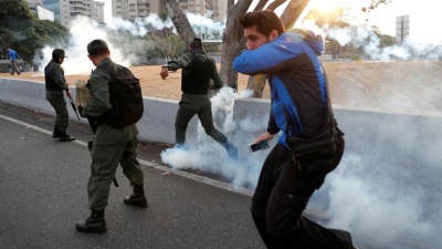 Βενεζουέλα: Αξιωματικός του στρατού τραυματίστηκε από σφαίρα