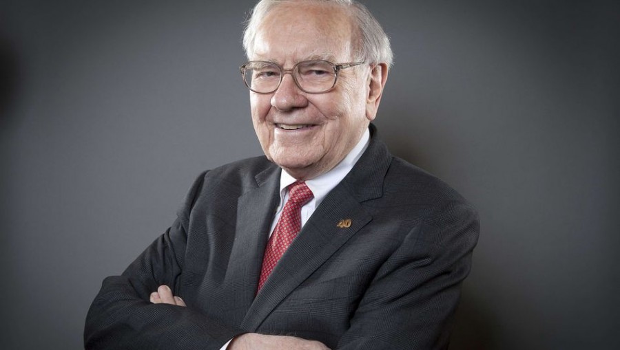 Κάποτε χλεύαζε τον χρυσό ο Warren Buffet και τώρα είναι ο μεγαλύτερος θιασώτης του – Πλέον ποντάρει εναντίον των ΗΠΑ