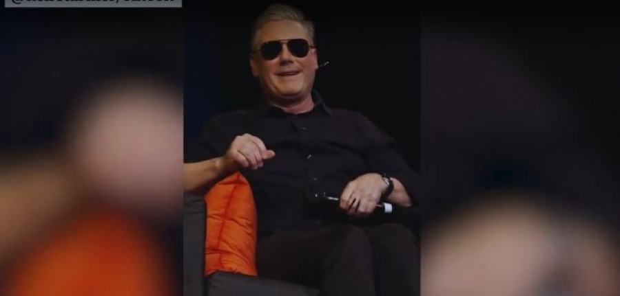 Μήνυμα ελήφθη: Ο Βρετανός πρωθυπουργός τρολάρει τον... Macron για τα γυαλιά ηλίου του