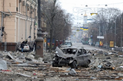 Ουκρανία: Τουλάχιστον 21 νεκροί από πυρά του ρωσικού πυροβολικού κοντά στο Χάρκοβο - Ένα σχολείο καταστράφηκε