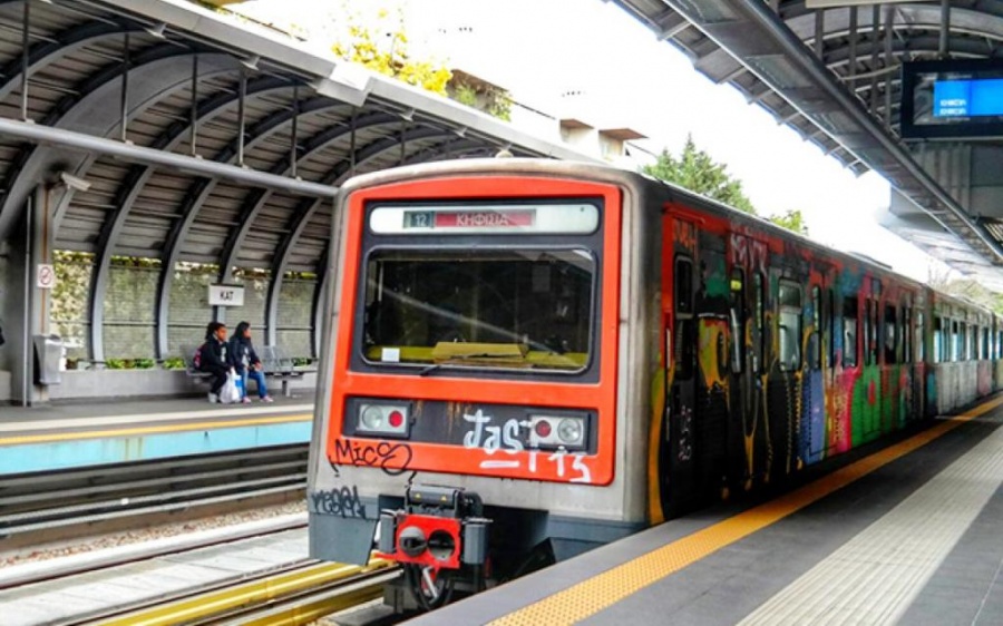 Επίθεση σε βαγόνι του ηλεκτρικού - Τραυμάτισαν φίλαθλο του Ολυμπιακού