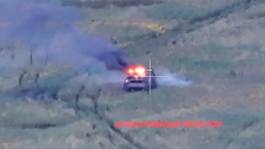 Νεκροταφείο δυτικών τεθωρακισμένων το Kharkiv - Ρωσικό lancet έκανε στάχτη φινλανδικό Sisu XA-180 - Συγκλονιστικές εικόνες (vid)