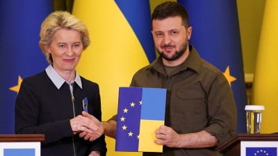 Von der Leyen (ΕΕ): Η Ουκρανία μπορεί να προχωρήσει στο επόμενο στάδιο ενταξιακής διαδικασίας, υπό προϋποθέσεις