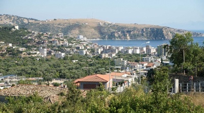 «Ομόνοια» στη Χειμάρρα: Οι Αλβανοί προσπαθούν να ξεριζώσουν τους Έλληνες από τα μειονοτικά χωριά