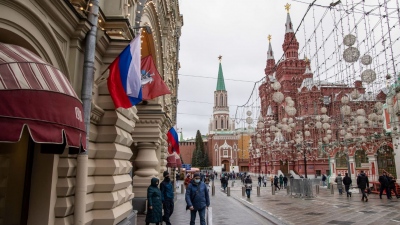 Ρωσία: Tο ποσοστό ανεργίες έφτασε νέο χαμηλό ρεκόρ - Αύξηση των μισθών κατά 10% - Επιβράδυνση του πληθωρισμού
