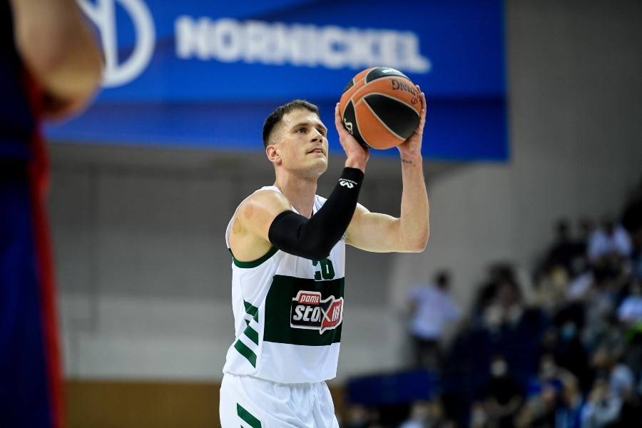 Νέντοβιτς: «Δεν είμαι τραυματίας, ξεκουράζομαι λόγω COVID-19»