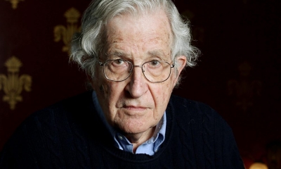 Αλλαγή πλεύσης από τον Chomsky - Εξυμνεί τον Trump για τη στάση του στον πόλεμο - Κάποτε τον χαρακτήριζε φανταχτερό απατεώνα