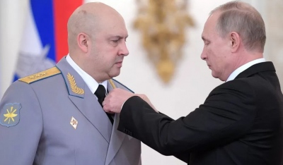 Καρατομήθηκε ο «στρατηγός Αρμαγεδδών» Surovikin από τον Putin